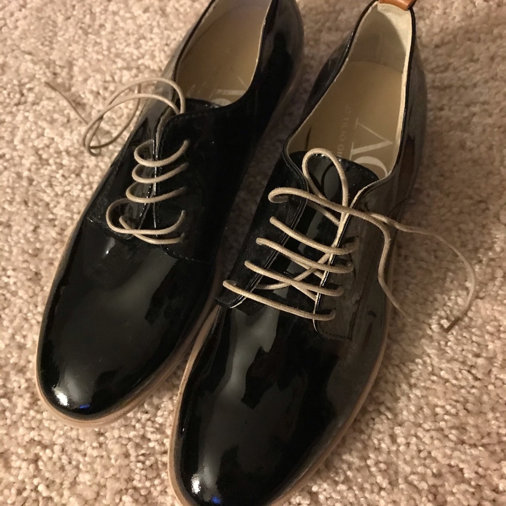 New AGL Patent Leather Oxford Dard Blue 35.5